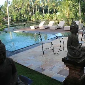  Villa Serenity &